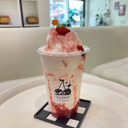 สตรอว์เบอร์รี่มิลกี้