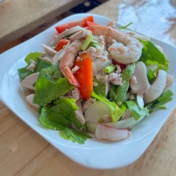 ยำทะเลใจ รัญจวน