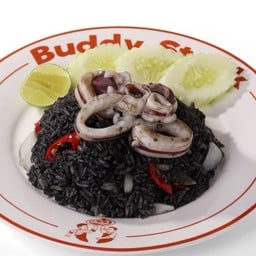 ข้าวผัดซอสหมึกดำหมึก