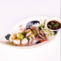 [อร่อยซ่ากับโค้ก] ลวกจิ้มหมู +  โค้ก ออริจินัล (ขวด)