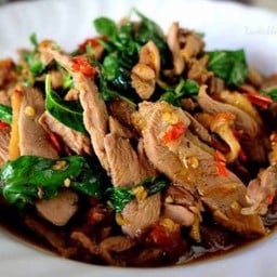 กับ/กระเพราเป็ดย่าง