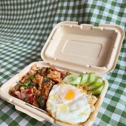 ข้าวกะเพราหมูชิ้น