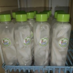 น้ำมะพร้าวสด + เนื้อมะพร้าว