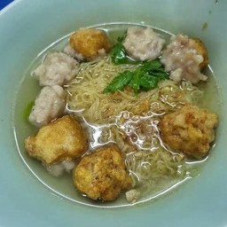 บะหมี่น้ำแคระ