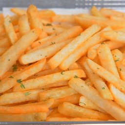 เฟรนช์ฟรายส์ size L เขย่าผงฟรี