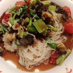 ตำเส้นสดหอยนา