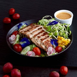 สลัด อกไก่ Chicken Breast Salad