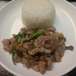 หมูน้ำมันหอยราดข้าว