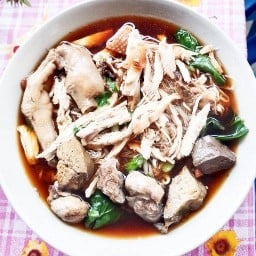 ก๋วยเตี๋ยวไก่มะระธรรมสุขใจ (สาขา ร.พ.แพทย์รังสิต-วัดธรรมสุขใจเก่า)