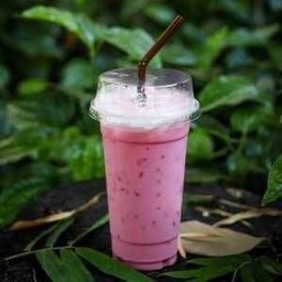 นมชมพูเย็น