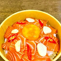 ข้าวหน้าแซลม่อนดอง