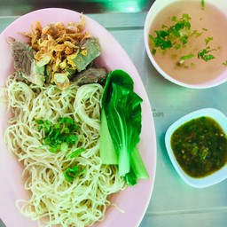 ร้านข้าวซอยม่วนใจ๋ อาหารเหนือ