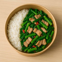 ข้าวคะน้าหมูสามชั้น