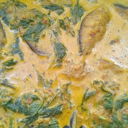 แกงปลาดุกใบยี่หร่า