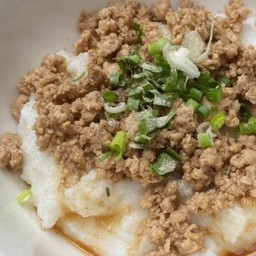 ข้าวต้มโบราณหมูซีอิ๊ว ไก่ฉีก