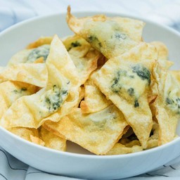 เกี๊ยวไส้ผักเพิ่มชีส 5 ชิ้น