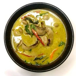 แกงเขียวหวานคอหมูย่าง