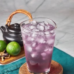 น้ำอัญชันผสมมะนาว