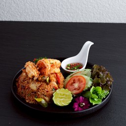 ข้าวผัดสไปซี่ออนเดอะซี Spicy fried rice on the sea