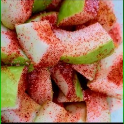 ฝรั่งบ๊วยคลุกบ๊วย