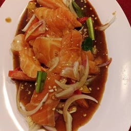 ยำแซลม่อนสด(ปลาร้า)