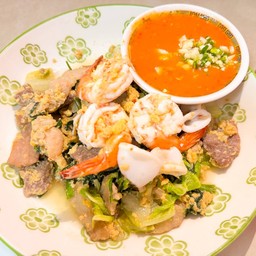 สุกี้หมูแห้ง