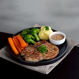 สเต็กหมู พอร์คชอป พริกไทยดำ Pork Chop Steak black paper