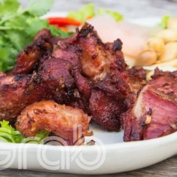 แหนมชี่โครง