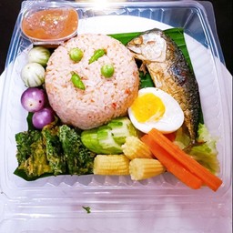 ข้าวคลุกน้ำพริกกะปิ