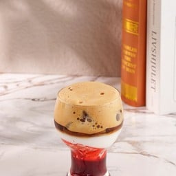 ไอซ์ลาเต้สตอเบอรี่ lced latte strawberry