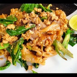 ผัดซีอิ๊ว