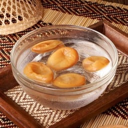 สละลอยแก้ว