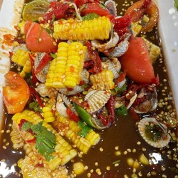 ข้าวโพด+หอยแคลง