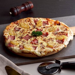 พิซซ่าฮาวายเอี้ยนHawaiian Pizza
