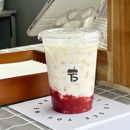 นมสดสตอเบอรี่