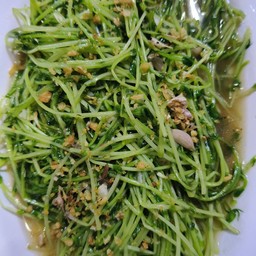 โต๊วเหมี่ยว ผัดน้ำมันหอย