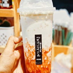 สตอเบอรี่นมสด