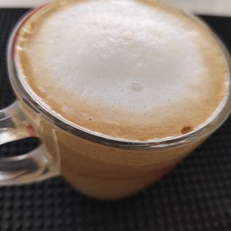 ลาเต้ร้อน