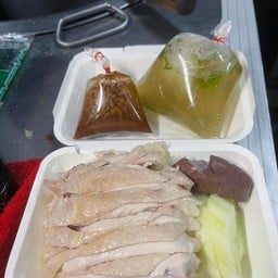 ข้าวมันไก่ต้ม