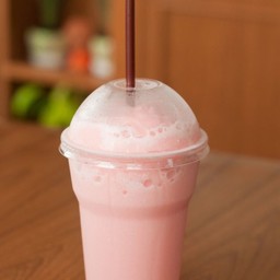 ลิ้นจี่โยเกิร์ตปั่น