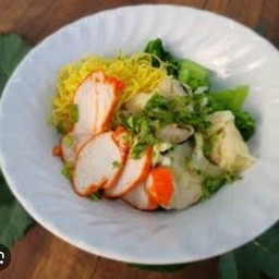 ก๋วยเตี๋ยวน้ำ ไก่แดง