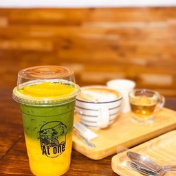 มัทฉะออเร้น (น้ำส้มคั้นสด)