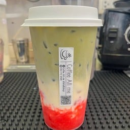 มัทฉะลาเต้สตอเบอรี่