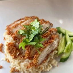 ข้าวมันไก่เส็นเส้ง โรงเหล้า สาย ข.