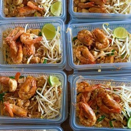 ผัดไทกุ้งสด สูตรรุ่งรัตน์