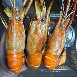 กุ้งเผา by อินทิรา ( เก้ากิโล ตรงข้ามDIYใหม่)