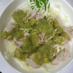 หมูมะนาว แซ่บบบบบบบบบบ