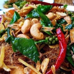 ปลากะพงทอดสมุนไพร