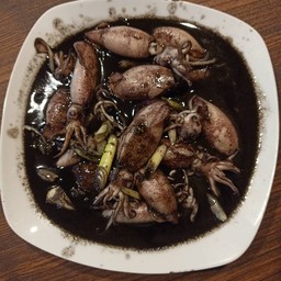 ผัดหมึกน้ำดำ