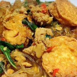 ข้าวหน้ากระเพราหมูสับ,เต้าหู้ไข่ทอด ใส่วุ้นเส้น